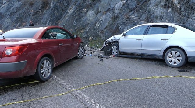 Nis keq viti 2026/ Makinat përplasen “kokë më kokë” në Peqin-Rrogozhinë, tre të plagosur