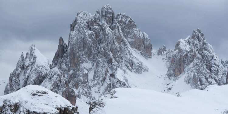 Tragjedi në Alpet italiane, orteqet vrasin 2 persona dhe plagosin disa të tjerë!