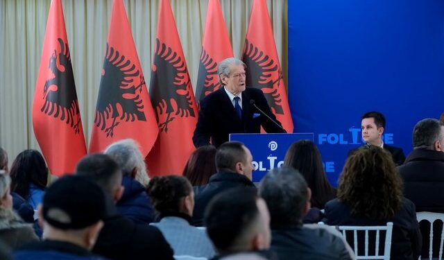 “Koha për fitore ka ardhur”, Berisha në Kombinat: PD denoncoi narkoregjimin e Ramës dhe mbron pluralizmin