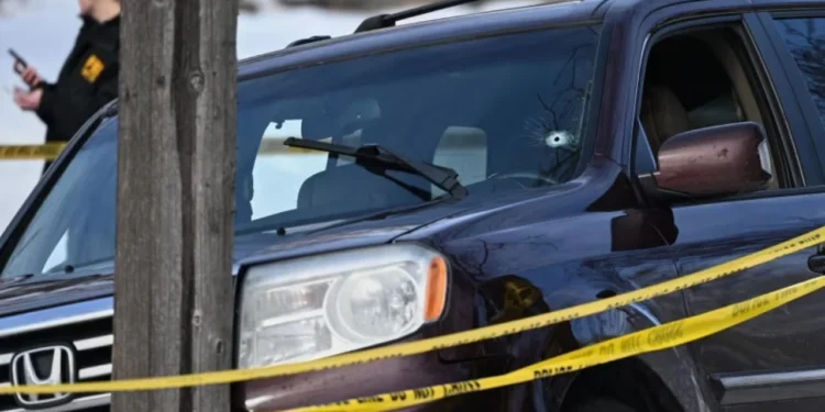 FBI e urdhëroi ta investigonte të shtënat në Minneapolis si sulm ndaj efektivit, jep dorëheqjen agjentja