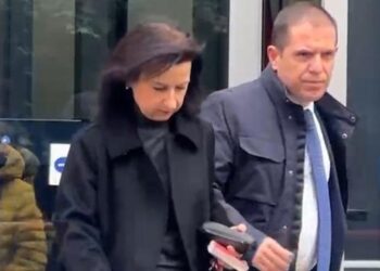 SPAK çon për gjykim dy ish-prokurorët e Sarandës që i morën 55 mijë euro të pandehurit për ta shpëtuar nga burgu