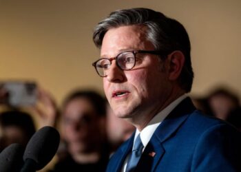 Mike Johnson: SHBA-të nuk janë në luftë me Venezuelën, pavarësisht arrestimit të Maduros