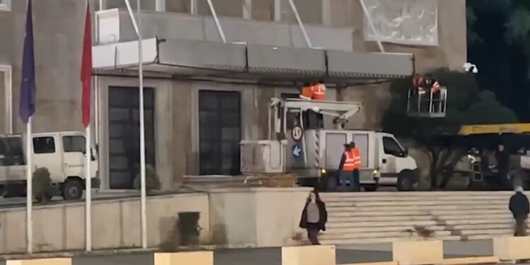 Protesta e 24 janarit, “blindohen” dyert e kryeministrisë