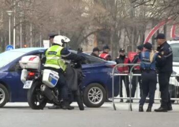 Protesta, mbi 1 mijë efektivë në terren/ Në gatishmëri edhe forcat RENEA, kufizohet qarkullimi