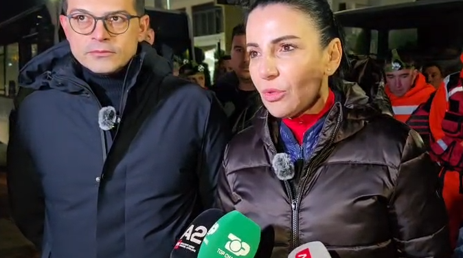 Vjosa kalon argjinaturën në Ferras, Balluku: Të gjitha familjet e rrezikuara nga vërshimi i ujërave janë evakuuar