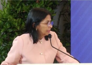 Venezuela zbut tonet me SHBA / Presidentja e përkohshme: Të hapur për bashkëpunim…