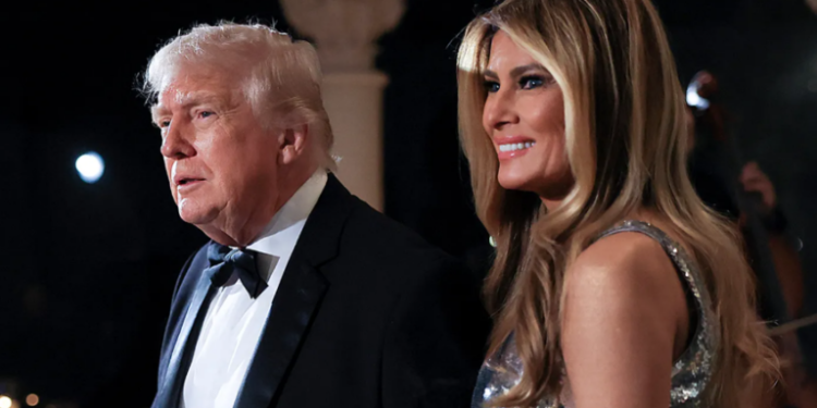 Pyetet nga gazetari: Zoti President, a keni një rezolutë për Vitin e Ri?/ Trump përgjigjet: Paqe. Paqe në Tokë (VIDEO)