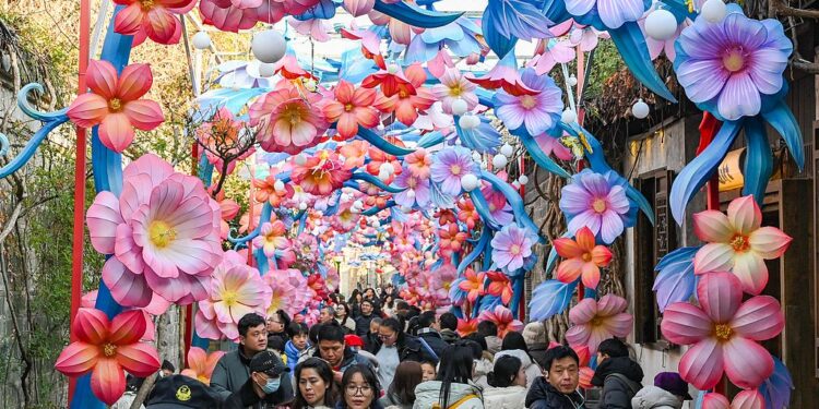 142 milionë udhëtime brenda Kinës gjatë pushimeve të Vitit të Ri 2026