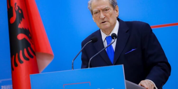 Berisha refuzon bashkëpunimin me PS: Do bëjmë reformën tonë territoriale!