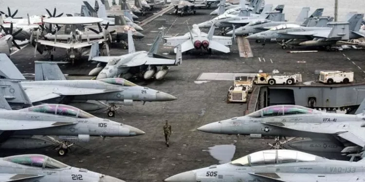 Gjithçka gati për sulmin ndaj Iranit/ Flota e Trump: 12 anije, avionë luftarakë dhe dy nëndetëse