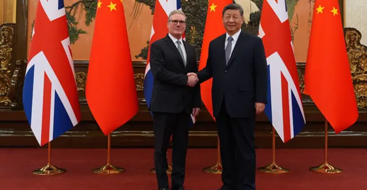Merr fund ftohja diplomatike, Starmer takohet me Xi në Pekin, premtohet edhe heqja e vizave për…