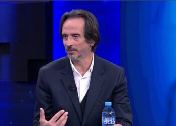 Ulja e numrit të deputetëve në Kuvend/ Analisti: E drejtë, nuk kemi nivel ligjvënësish për senat