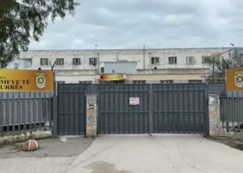 Arratisja e Altin Ndocit/ Ministria e Drejtësisë shkarkon nga detyra drejtorin e burgut të Durrësit