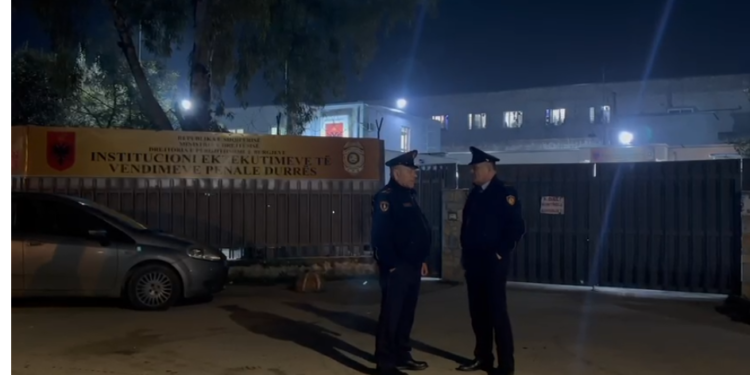 Pas arratisjes së Altin Ndocit, 15 të burgosur zhvendosen nga Durrësi në Peqin