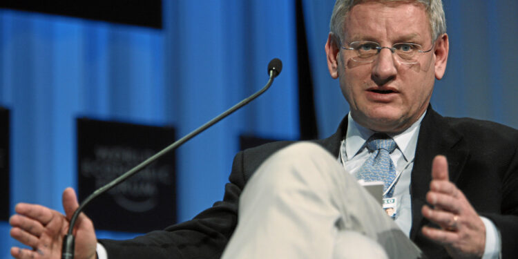 Carl Bildt: Trumpit nuk i intereson Europa, rreziku për Groenlandën është real