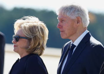 Bill dhe Hillary Clinton refuzojnë të dëshmojnë në Kongres për çështjen “Epstein”