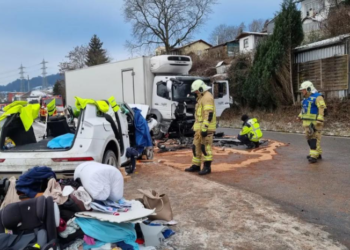 E dhimbshme/ Familja shqiptare aksidentohet në Gjermani, ndërron jetë vogëlushi