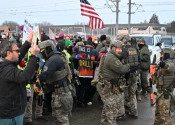 FBI “përzë” shtetin nga hetimi i vrasjes në Minneapolis, zbulohet e shkuara e oficerit