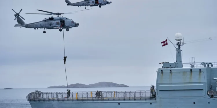 Gjeopolitika e Akullit, pse Groenlanda është kthyer në qendrën e “Luftës së Ftohtë” të re?