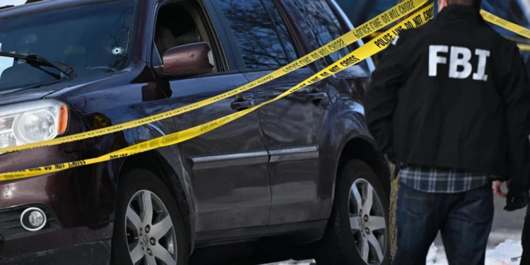 Agjenti i emigracionit vret një grua në Minneapolis, kryebashkiaku: Akt i pamatur, largohuni nga qyteti