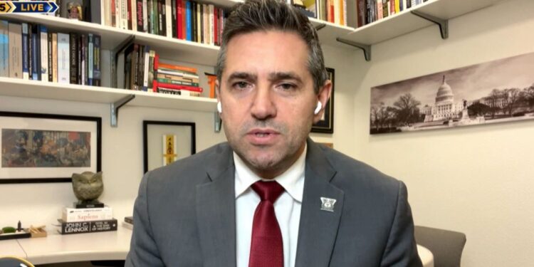 Arrestimi i Maduros, eksperti: Demokratët, kritika Trumpit. Nuk ishte një aksion ushtarak