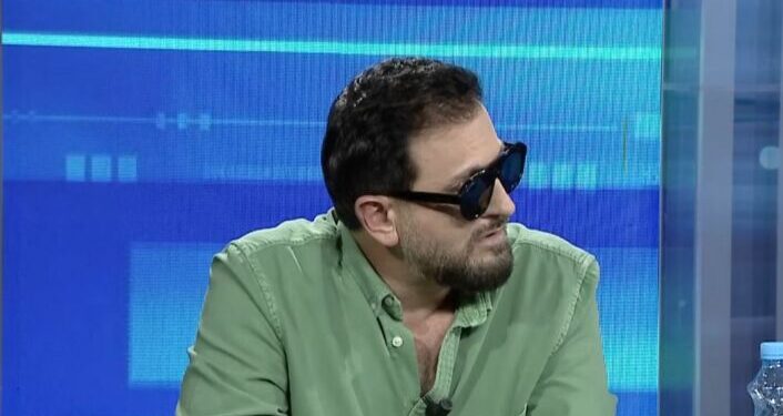 Habit gazetari-“Më kërcënoi drejtori i Përgjithshëm i Policisë para disa vitesh!” Elton Tozaj: Pres prokurorinë. Personi që denoncova, a po mbrohet nga policia?