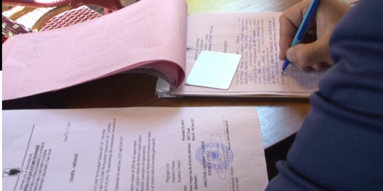 Gjoba ditore deri në 500 mijë lekë, ligji i ri me sanksione ndaj përmbajtjeve të dëmshme online