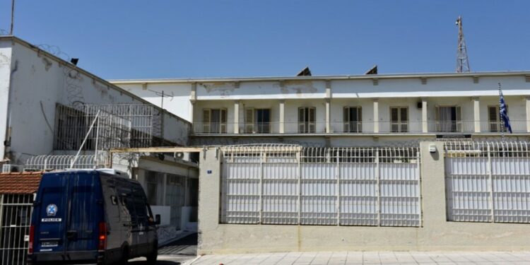 Vritet i burgosuri shqiptar në Greqi