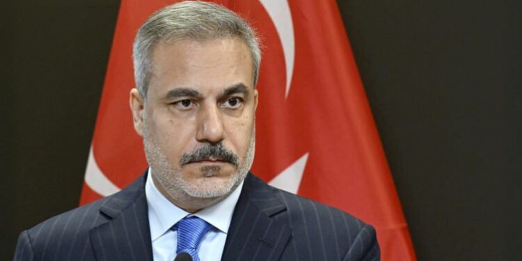 Turqia thirrje Uashingtonit: Mbyllini çështjet me Iranin një nga një, Teherani është gati për bisedime