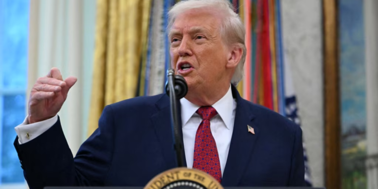 Shtëpia e Bardhë: Trump nuk ka frikë të përdorë forcën, por synon diplomacinë me Iranin