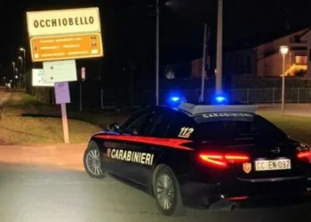 Ngjarje e rëndë në një lokal në Itali, klienti shqiptar plagos me thikë pronarin dhe djalin e tij. Nuk i shërbyen më shumë pijë alkoolike