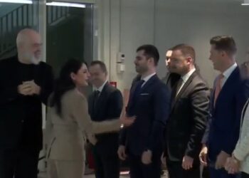 Balluku i jep “dritën jeshile” amerikanëve: CWP merr certifikatën për parkun 600 MW në Tropojë