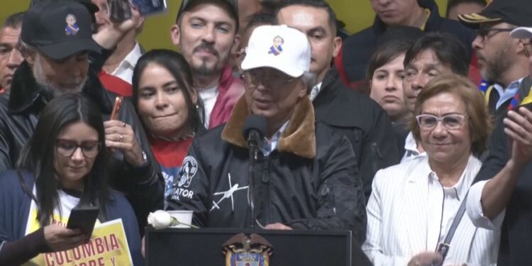 ‘’Trump mund të sjellë ushtrinë në Kolumbi!” Petro: SHBA si perandori, forcat e migracionit si brigadë naziste