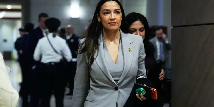 Anëtarja demokrate e Kongresit sulmon Trump për arrestimin e Maduros: Nuk ka të bëjë me drogën, por me naftën