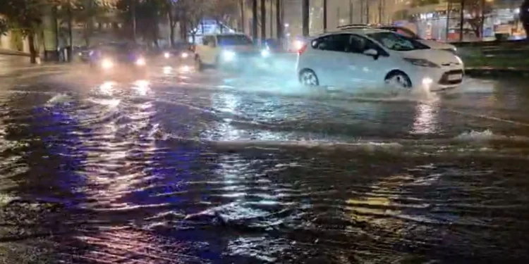 Moti i keq në Greqi, shënohen dy viktima, dëme dhe përmbytje në Athinë dhe në zonat bregdetare