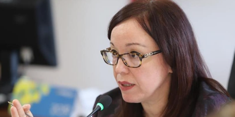 Nënkryetarja e Kuvendit: Lajmet e rreme dhe shpifjet ndaj familjarëve të deputetëve të papranueshme