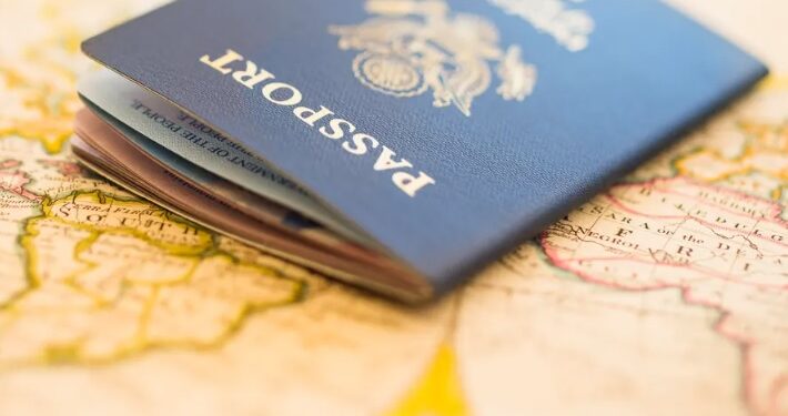 Cilat janë pasaportat më të fuqishme në botë për vitin 2026? “Zhgënjejnë” SHBA-ja dhe Kanadaja…