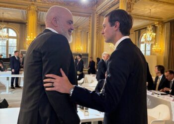 FOTOLAJM/ Kryeministri Rama në Paris, takon dhëndrin e Donald Trump