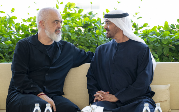 Mediat e Emirateve të Bashkuara Arabe jehonë dekorimit të Ramës: Vlerësim për marrëdhëniet dypalëshe