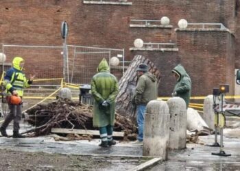 Italia përfshihet nga moti i keq, ndërprerje e qarkullimit në disa rajone, përmbytje dhe evakuime