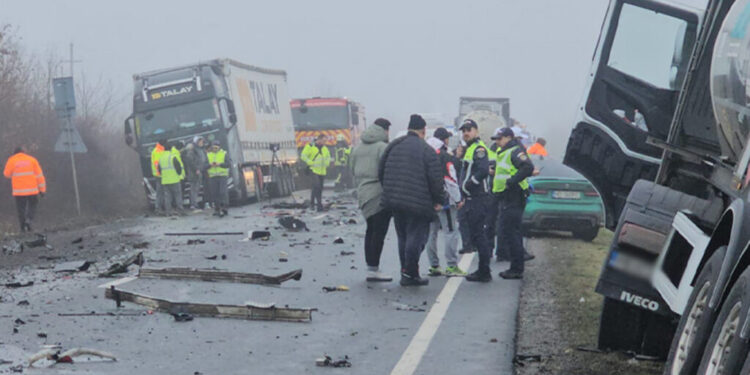 VIDEO- Aksidenti tragjik i tifozëve të PAOK-ut, një shqiptar mes viktimave. Një tjetër i plagosur