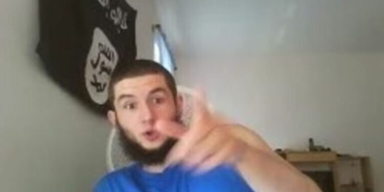 Pasuria e familjes iu sekuestrua/ Kush është ‘dentisti’, shqiptari që u dënua me 22 vite burg në SHBA për mbështetje të ISIS. Mashtrimi me…