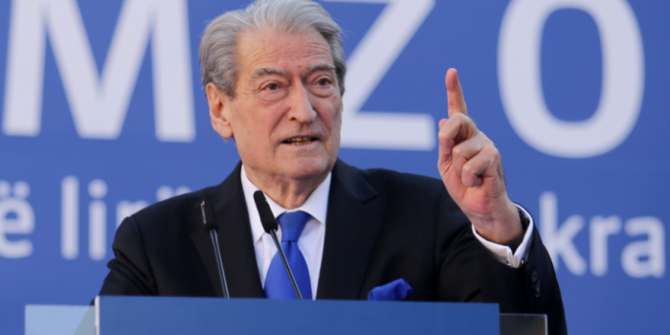 Berishës i mbaron mandati dhe degët ka kryetarë/ Nga ‘betejat’ për qeveri teknike te sfidat e brendshme, 2026-ta vit zgjedhor në PD