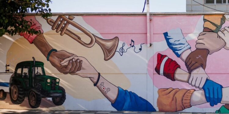 Spanja miraton dekretin për legalizimin e rreth 500 mijë emigrantëve pa dokumente