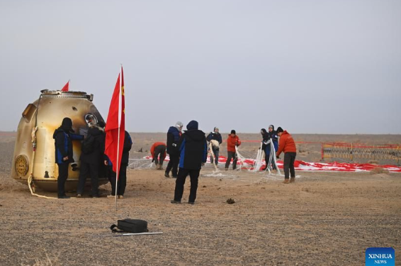 Kapsula e kthimit Shenzhou-20  zbret në Tokë