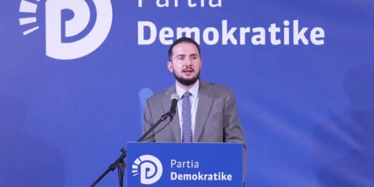 “Territorialja”/ Salianji kritika për PD: Paradite thoni tjetër gjë, pasdite tjetër gjë! Duhet të shkoni në Komision me propozime konkrete