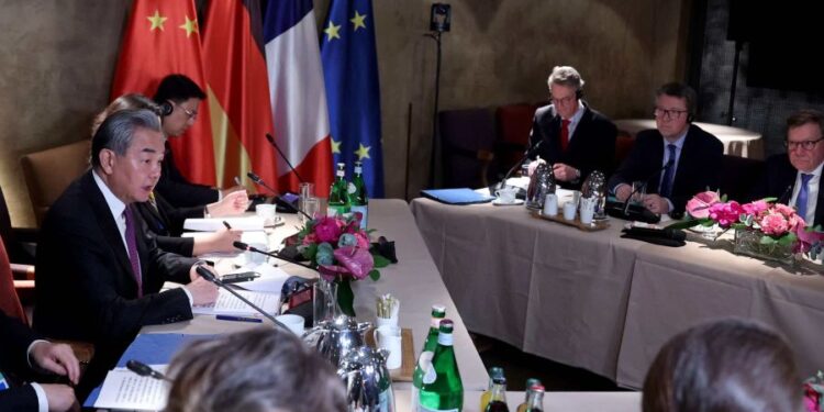 Ministri i Jashtëm i Kinës kërkon përpjekje të përbashkëta me BE-në për të përballuar sfidat globale