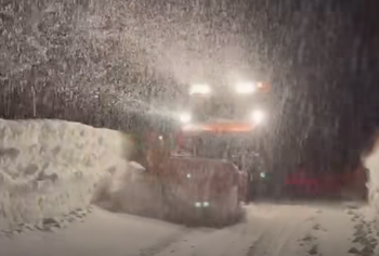 Ndalohet qarkullimi në Qafë Thore, ortekët e deborës bllokojnë rrugën drejt Thethit