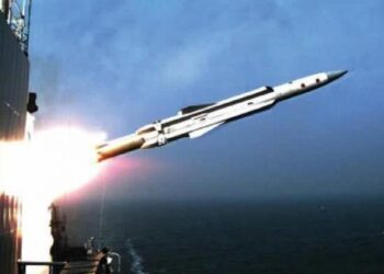 Irani gati për luftë, zbulohet marrëveshja për blerjen e raketave supersonike nga Kina