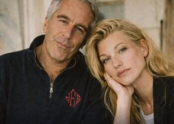 FOTO/ “A të kujtohet kur…”, zbulohet e dashura sekrete e Jeffrey Epstein!